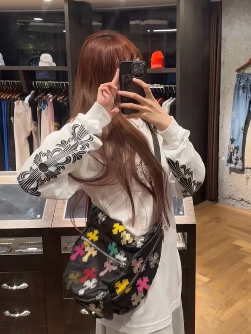 크롬하츠 멀티 컬러 크로스 패치 슬링백 (레더) 5