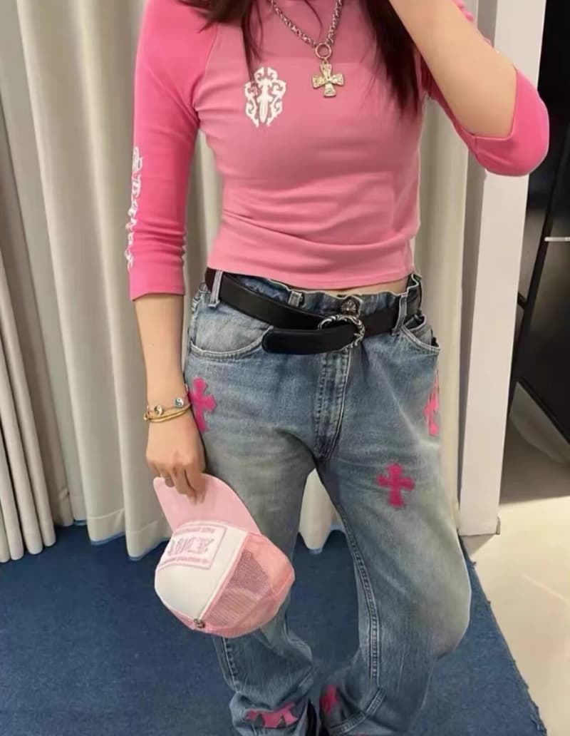 크롬하츠 마이애미 한정 핑크 크로스 패치 데님 팬츠 (블루 워시) 상세 1