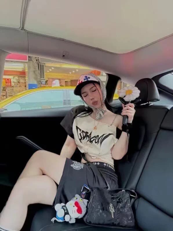 크롬하츠 트라이 크로스 트러커 캡 상세 1