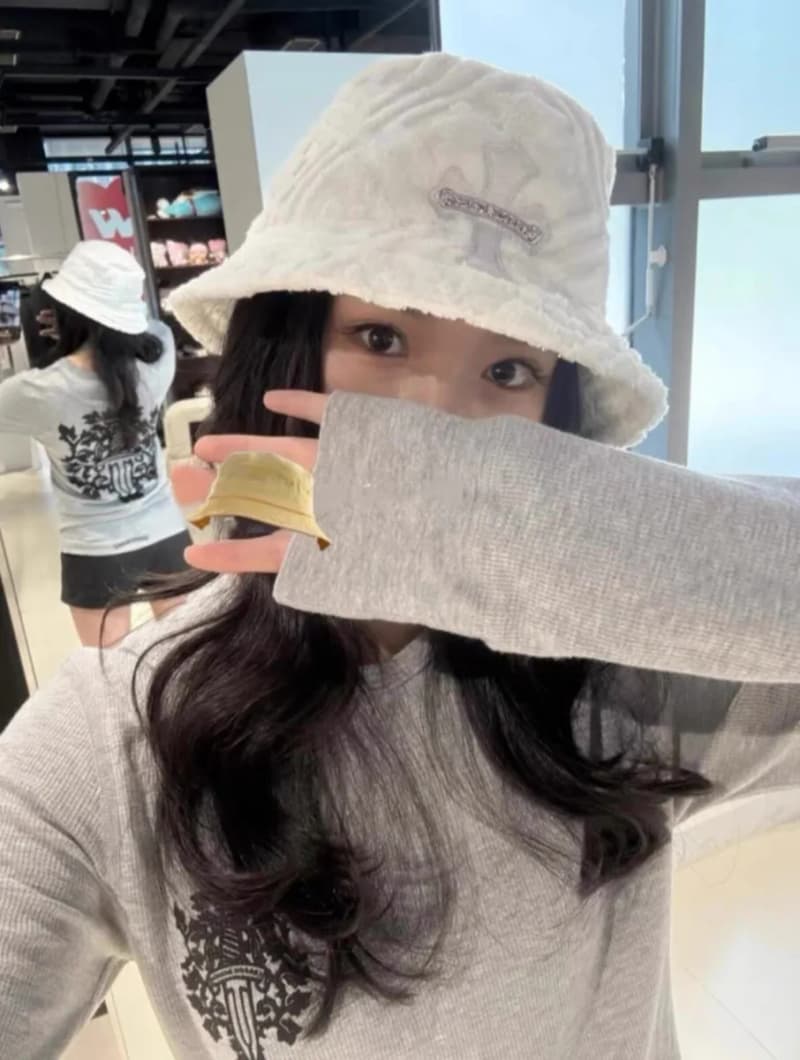 크롬하츠 테리 크로스 패치 버킷햇 상세 1