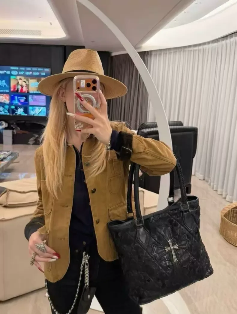 크롬하츠 패치워크 크로스 토트백 (레더 × 925 실버) 상세 1