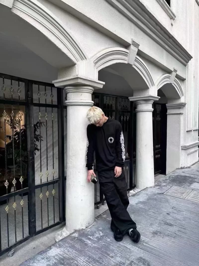 크롬하츠 클래식 호스슈 백프린트 롱슬리브 티셔츠 5