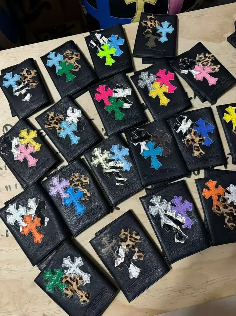 크롬하츠 크로스 패치 레더 여권지갑 상세 2