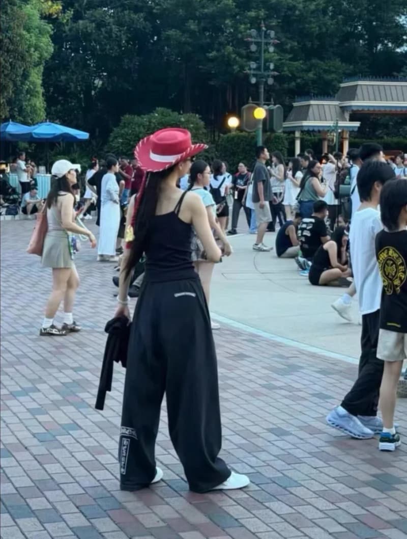 크롬하츠 솝앤워터 티바 워시드 조거팬츠 4