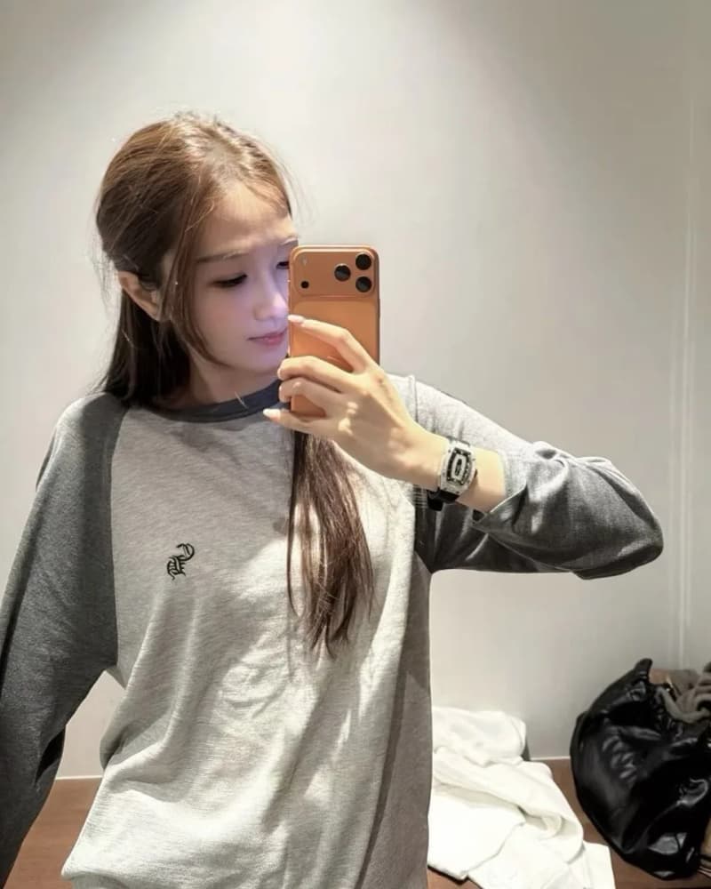 크롬하츠 서티 크로스 삼십자가 배색 라운드넥 긴팔 티셔츠 상세 1