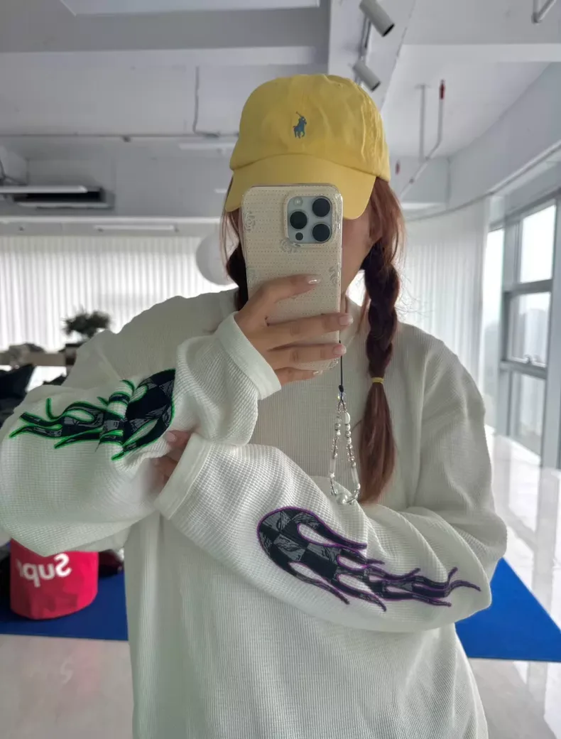 안티프로모 화염 그래픽 와플 니트 긴팔티 상세 1