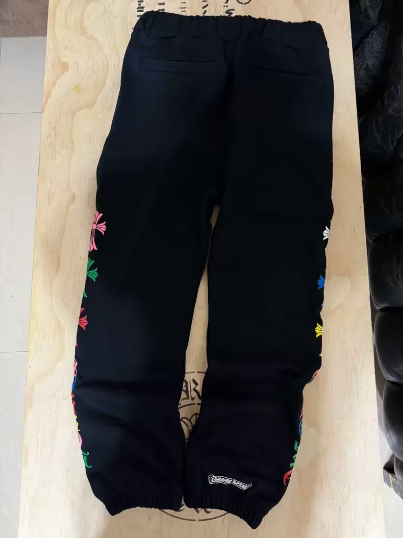 크롬하츠 멀티컬러 크로스 패치 스웨트팬츠 (블랙) 3