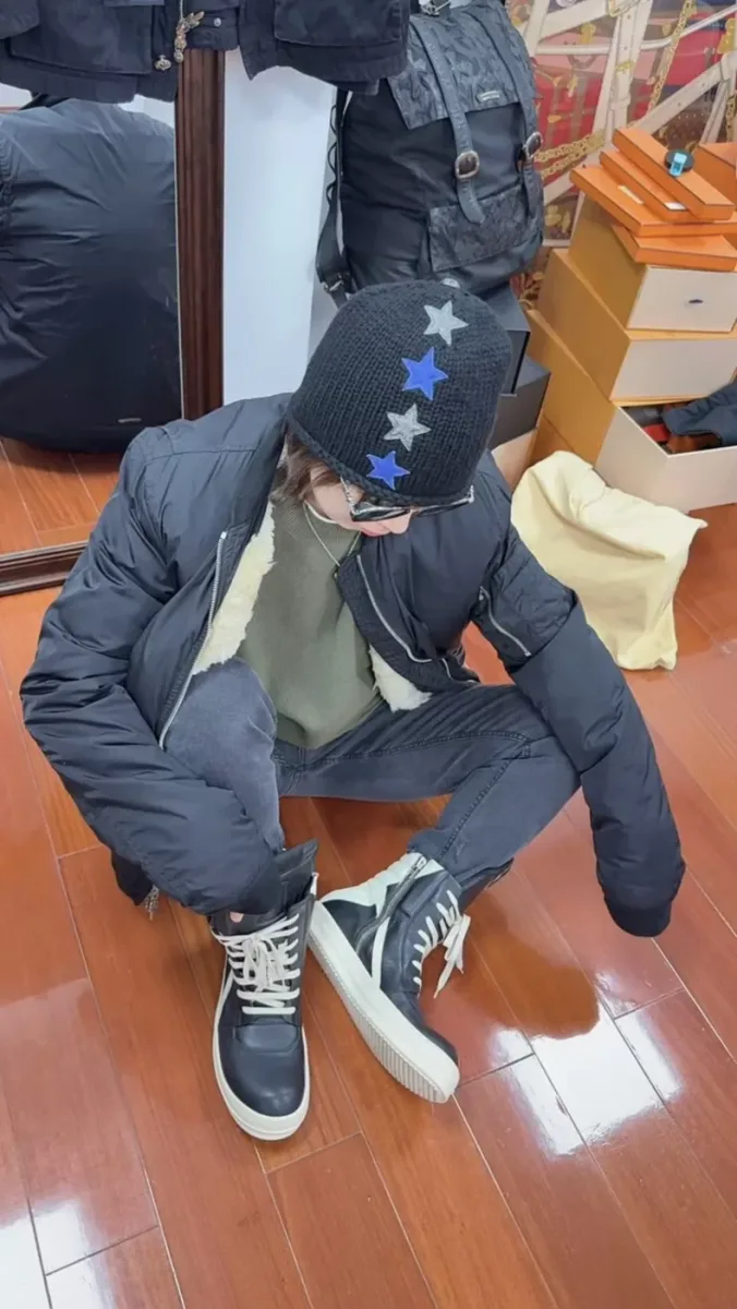 크롬하츠 스타 패치 캐시미어 비니 상세 1