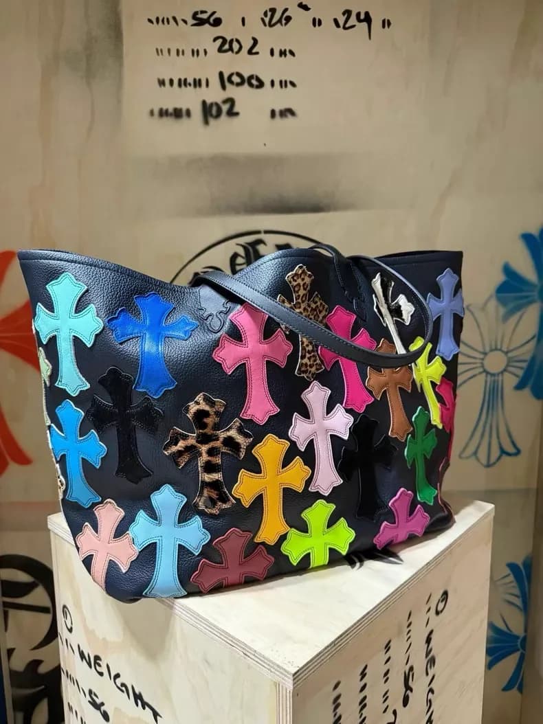 크롬하츠 멀티컬러 크로스 패치 레더 토트백 상세 2