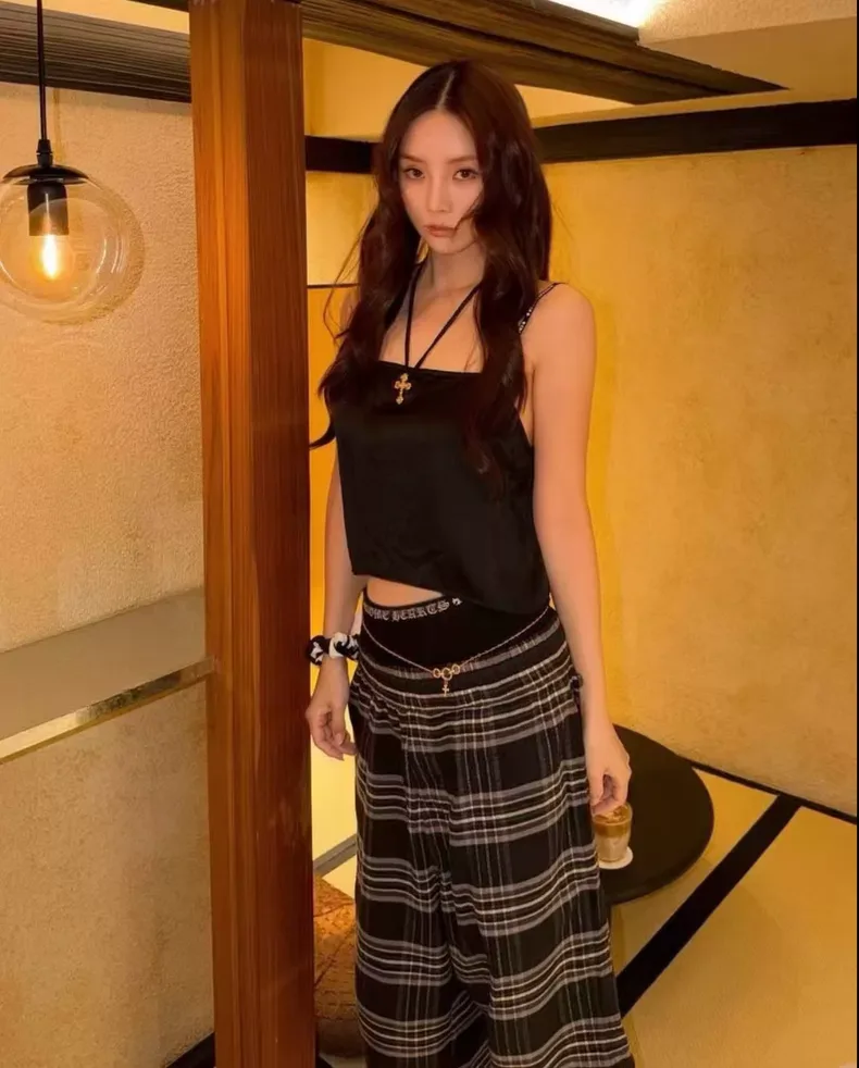 크롬하츠 크로스 패치 플란넬 7부 팬츠 (블랙 그레이 체크) 상세 1