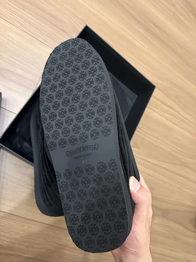 크롬하츠 크로스 패치 벨벳 로퍼 5