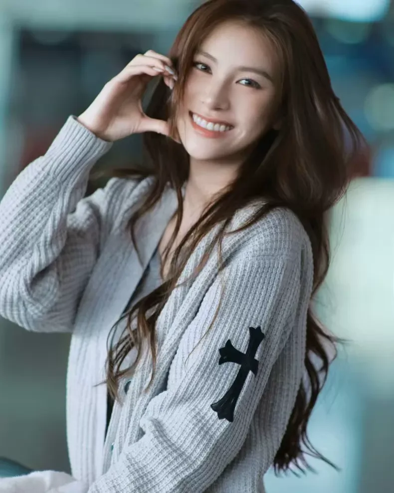 크롬하츠 크로스 패치 와플 캐시미어 가디건 (그레이) 8