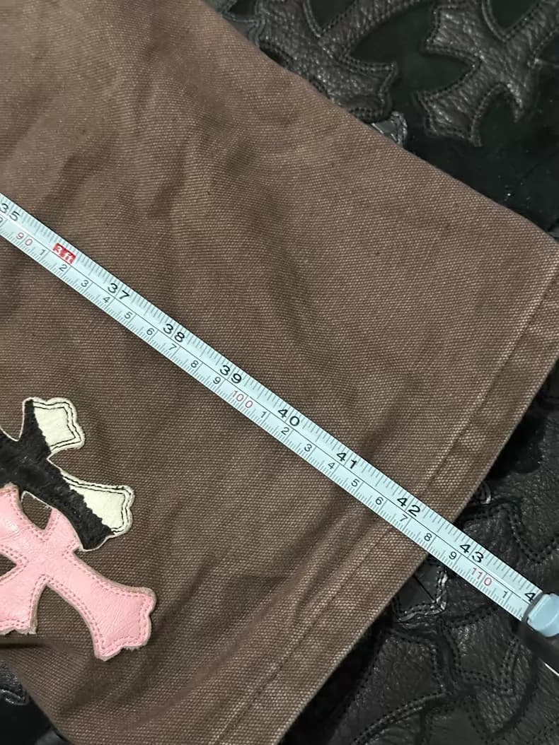 크롬하츠 카펜터 팬츠 (핑크 호스헤어 크로스 패치) 상세 1