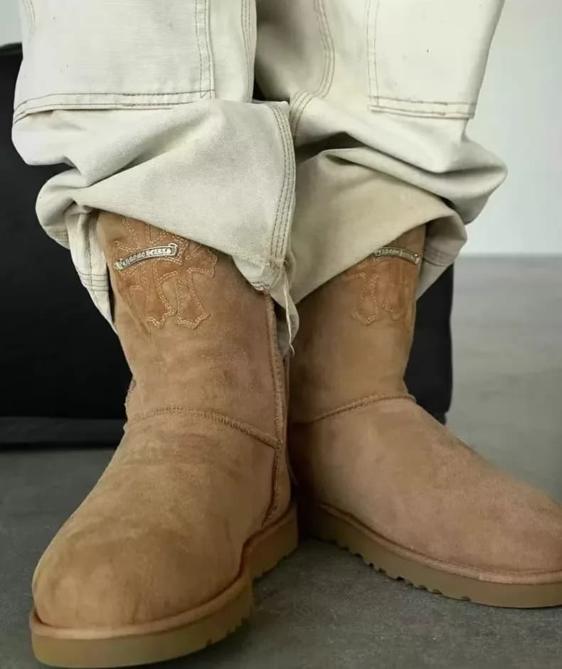 크롬하츠 x UGG 크로스 패치 부츠 (리메이크) 3