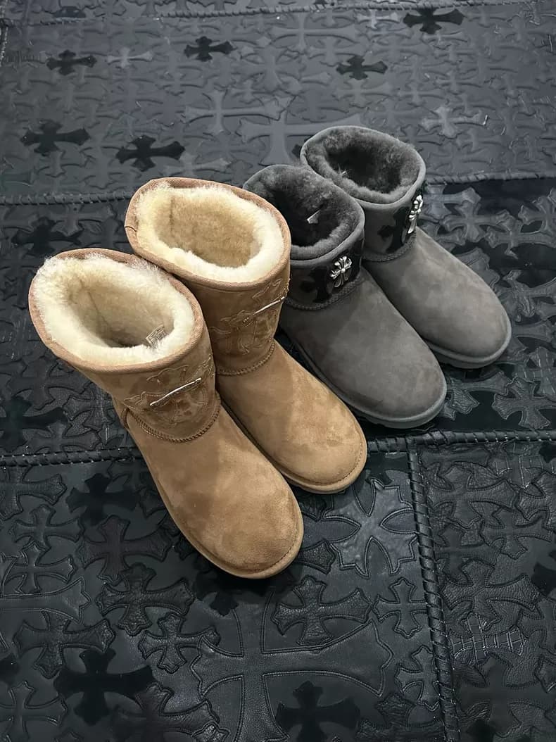 크롬하츠 x UGG 크로스 패치 부츠 (리메이크) 상세 1