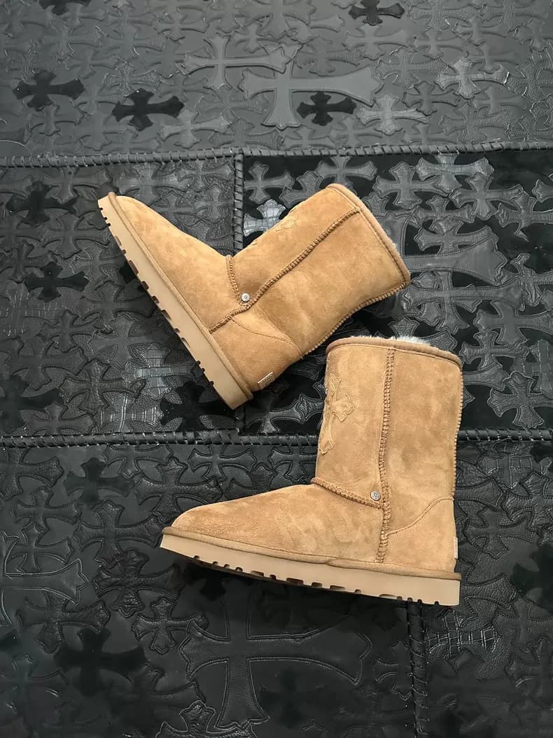 크롬하츠 x UGG 크로스 패치 부츠 (리메이크) 7