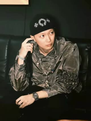 크롬하츠 호스슈 와플 비니 (블랙)