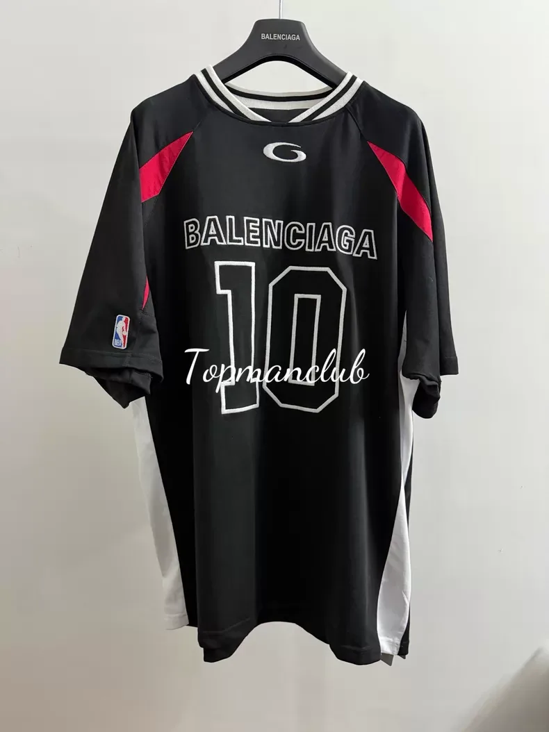 발렌시아가 × NBA 바스켓볼 저지 티셔츠 (블랙/레드) 상세 2