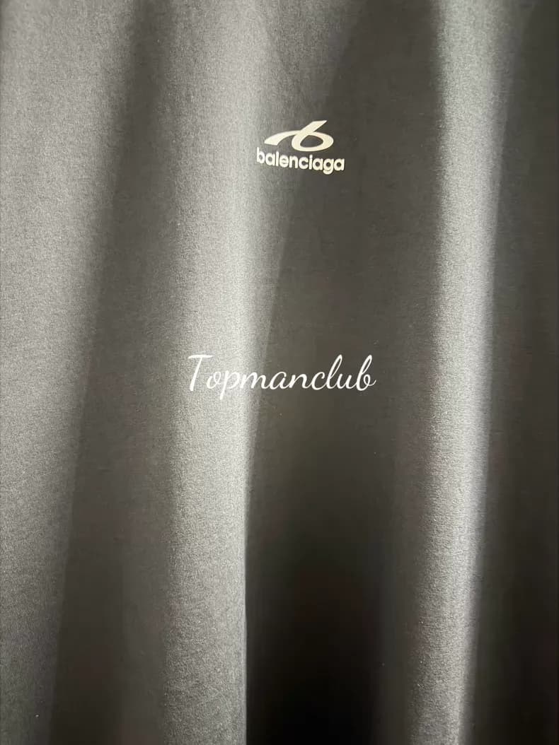 발렌시아가 리플렉티브 로고 오버사이즈 티셔츠 (블랙) 3