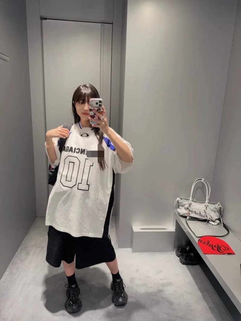 발렌시아가 × NBA 콜라보 저지 티셔츠 (화이트) 7