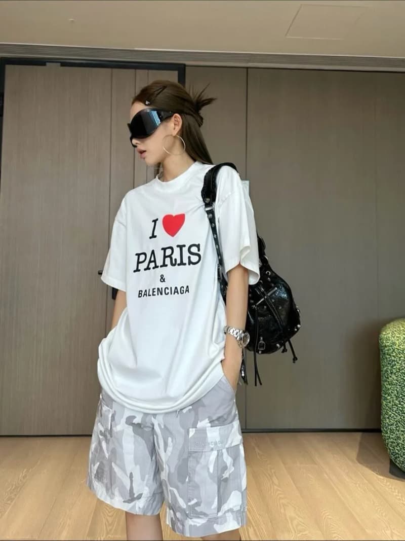 발렌시아가 I ♥ Paris 로고 프린트 티셔츠 (화이트) 7