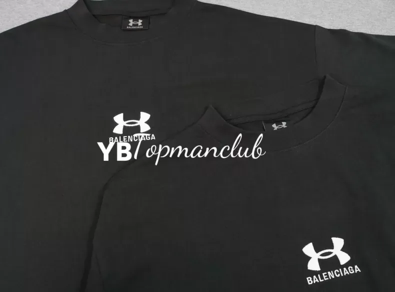 발렌시아가 × 언더아머 로고 자수 오버사이즈 반팔 티셔츠 (블랙) 4