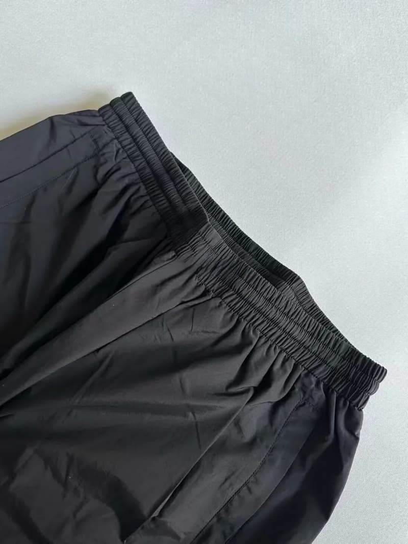 발렌시아가 2025 스프링 싱글 링 나일론 트랙 팬츠 (블랙) 3