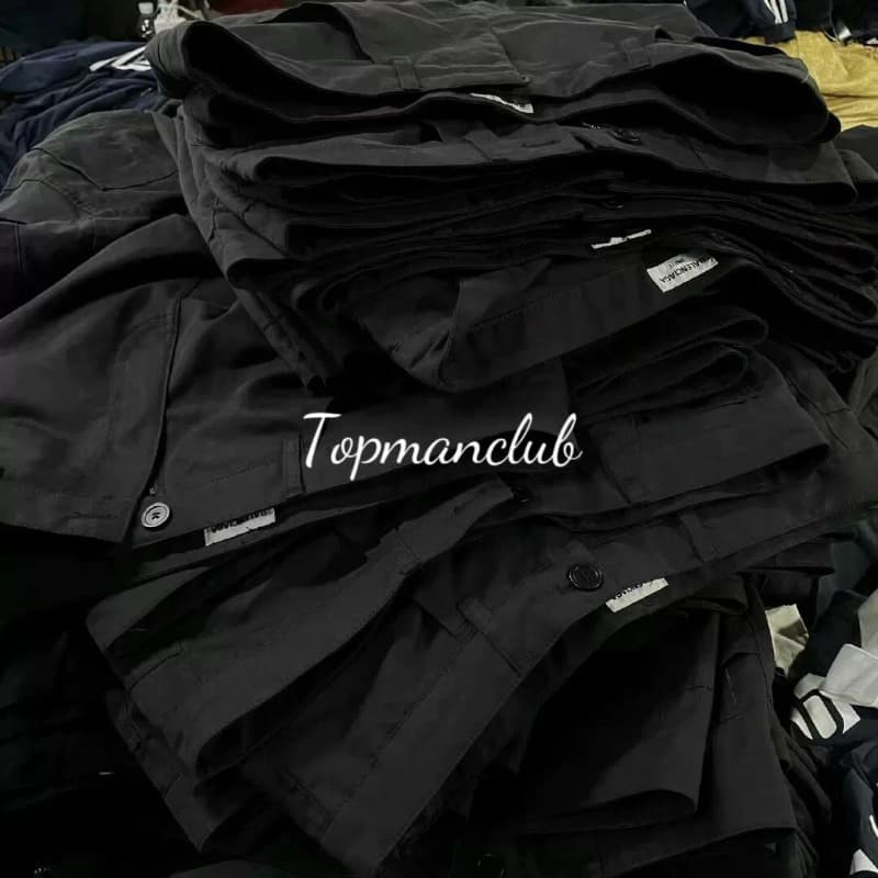 발렌시아가 22FW 플레어드 트라우저 (블랙) 8