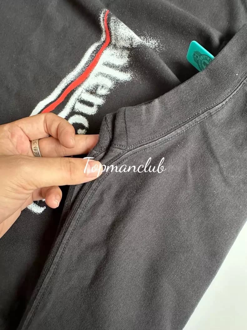 발렌시아가 24SS 블러 콜라 웨이브 프린트 티셔츠 (블랙) 4