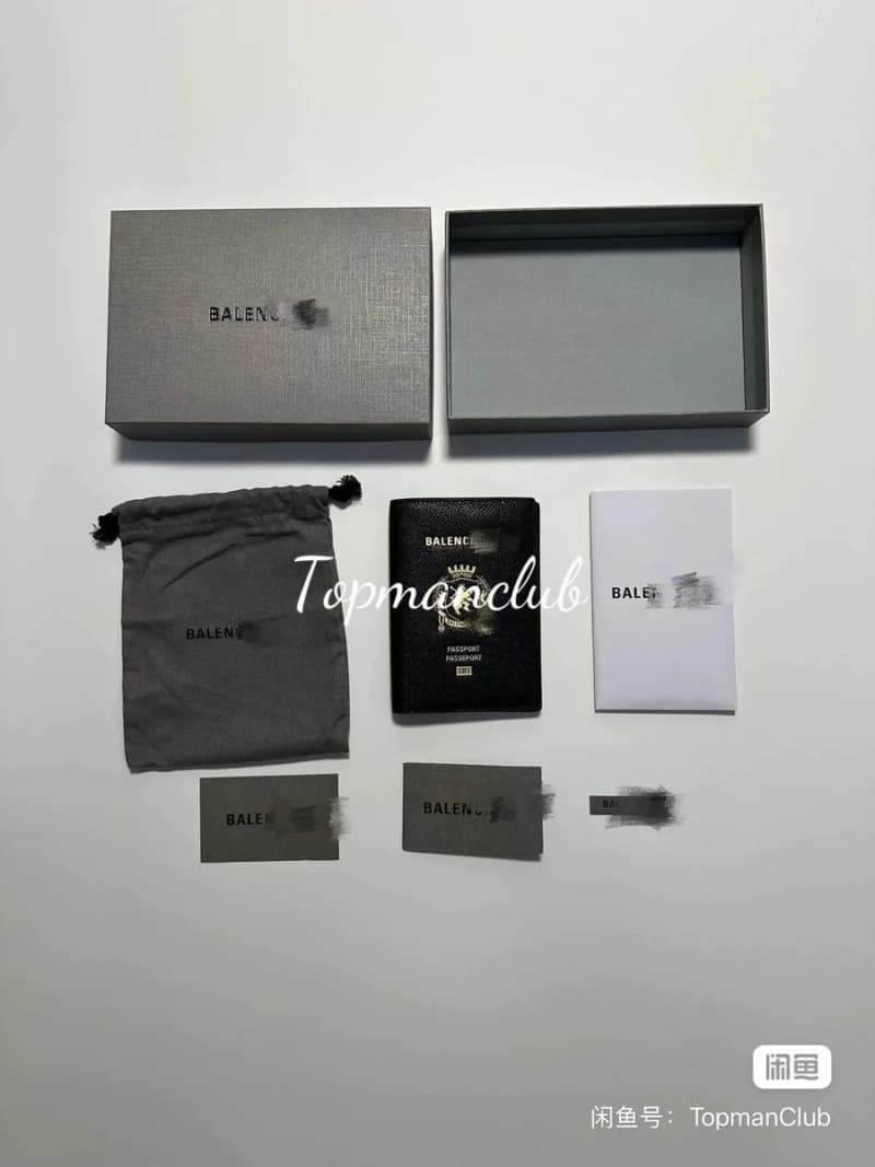 발렌시아가 패스포트 커버 (블랙 레더) 9