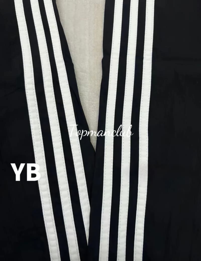 발렌시아가 × 아디다스 트레포일 우븐 트랙 팬츠 (블랙) 3