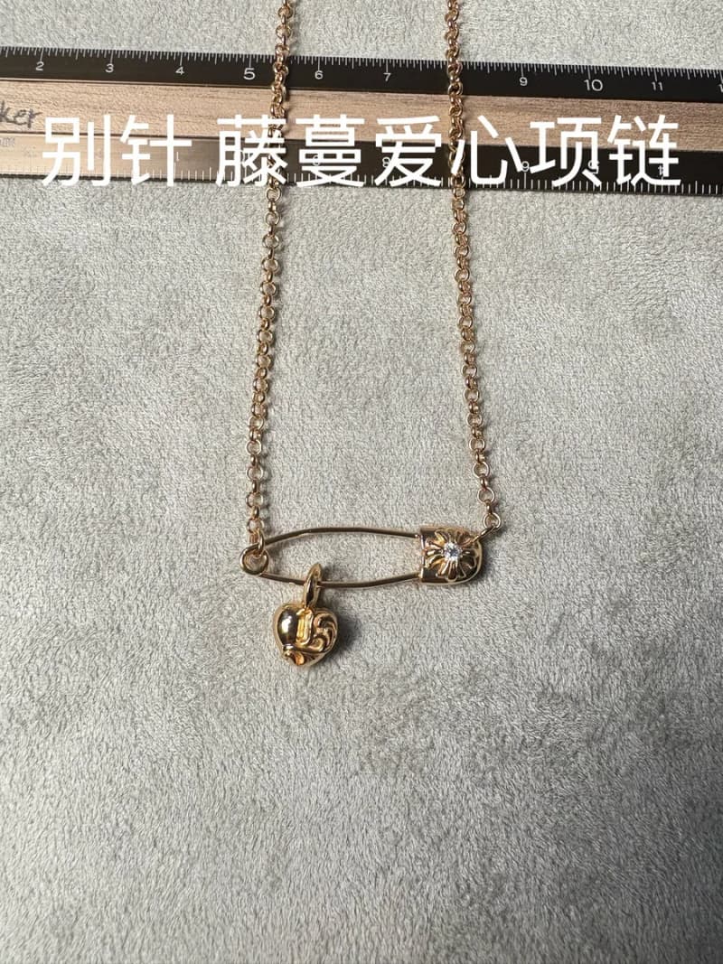 크롬하츠 세이프티 핀 베인 하트 차밍 목걸이 (골드)/paker(공룡) 상세 1
