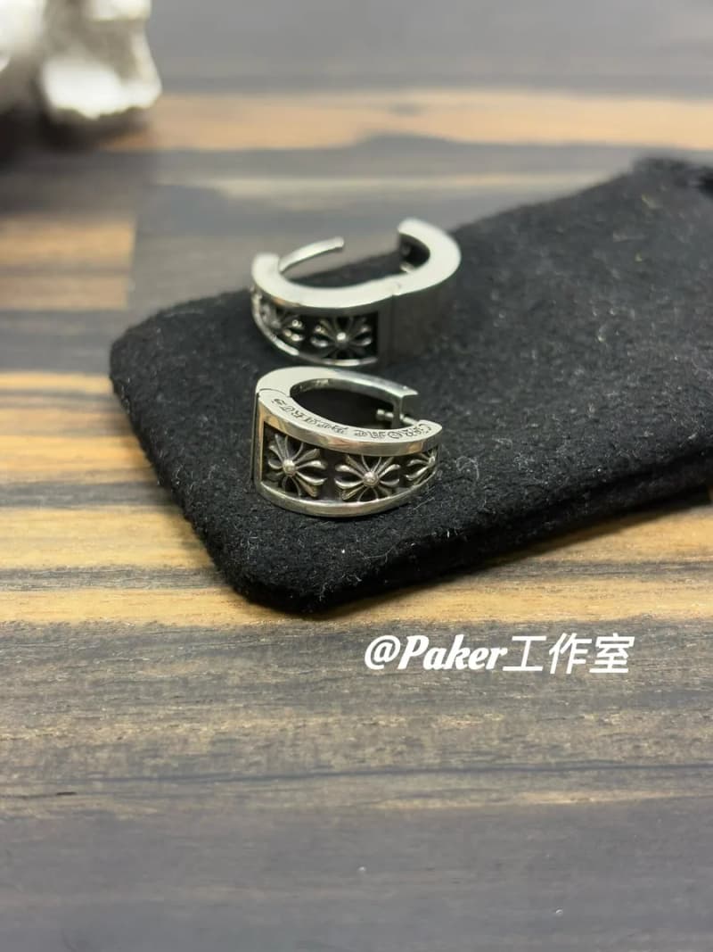 크롬하츠 벨 스모 후프 이어링 (스털링 실버)/paker(공룡) 상세 1