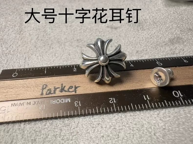 크롬하츠 크로스 플라워 스터드 이어링 (라지)/paker(공룡) 상세 2
