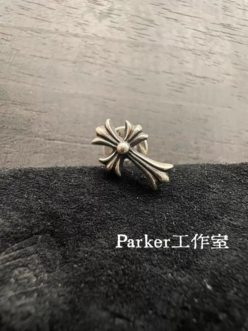 크롬하츠 CH 크로스 스터드 이어링/paker(공룡) 상세 2