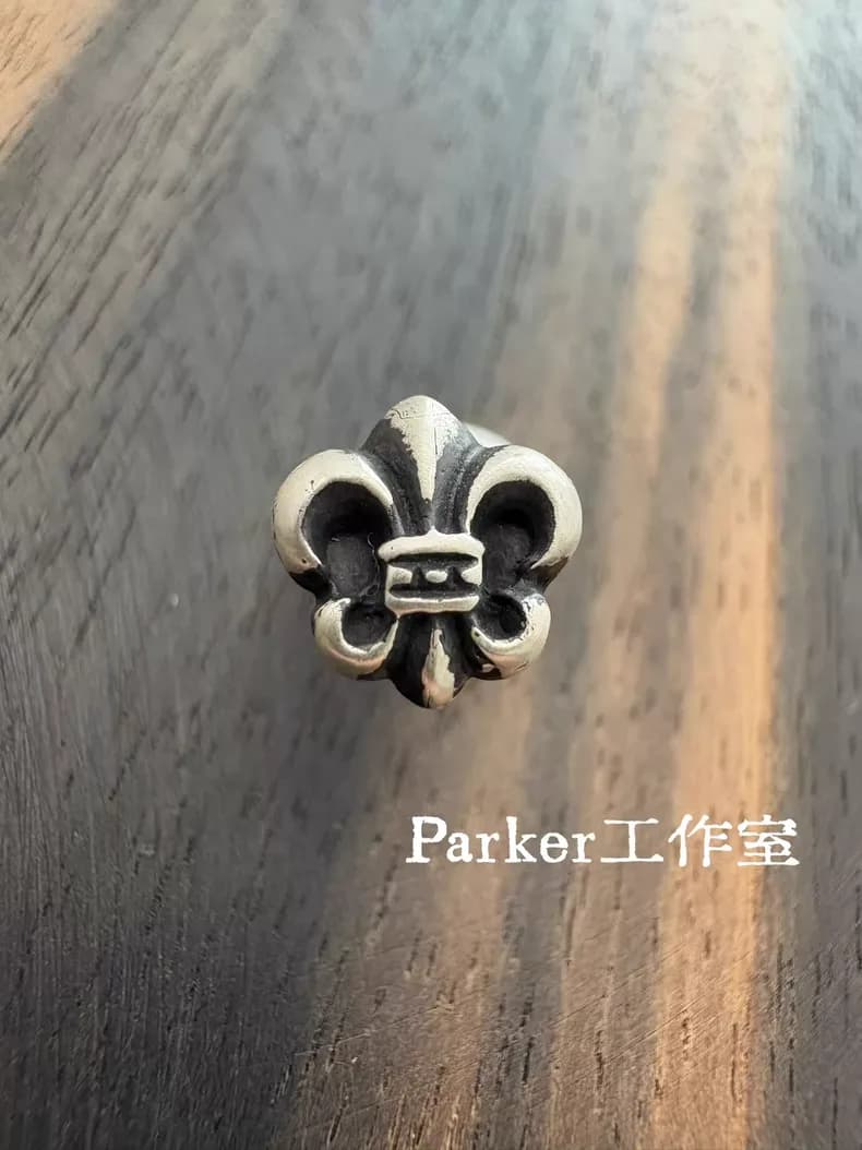 크롬하츠 키즈 플라워 스터드 이어링 (CH 플러르)/paker(공룡) 상세 2
